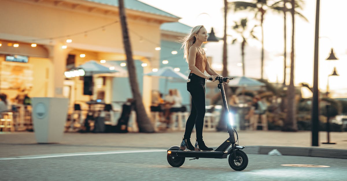 assurance trottinette électrique : tout savoir sur les amendes et les obligations légales pour rouler en toute sécurité.